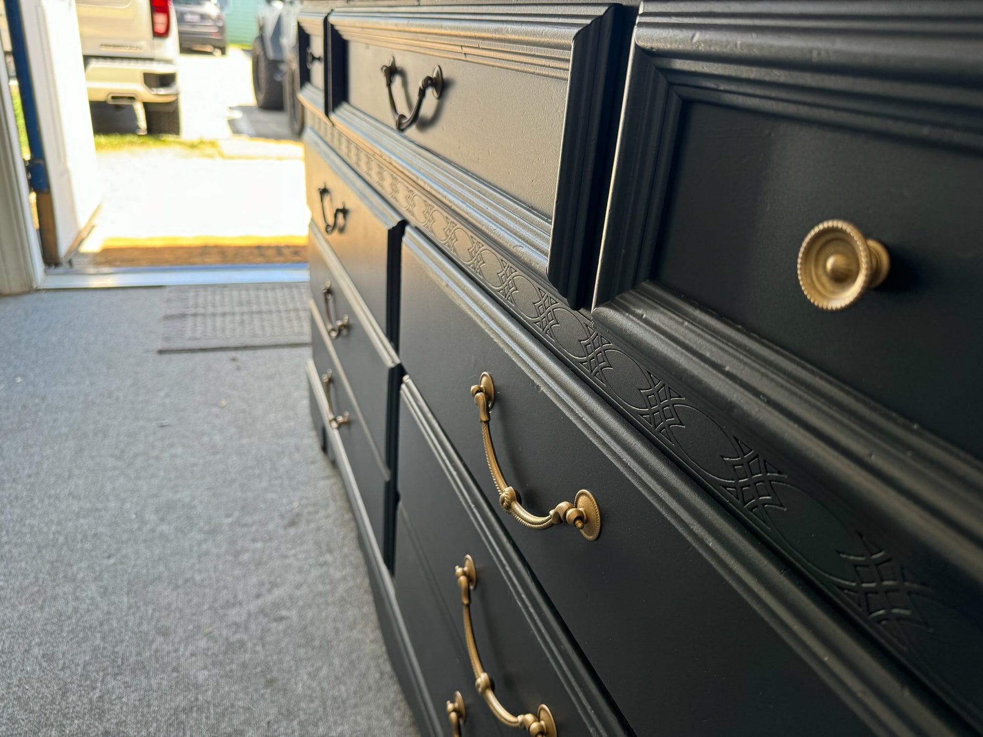 Black Dresser with Wood Top (Delivery Available) VillelasCo Furniture Black Dresser with Wood Top (Delivery Available) VillelasCo Furniture