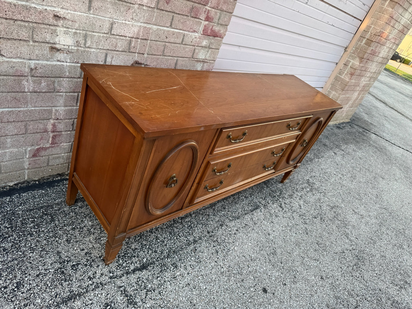 Bassett Buffet/ Sideboard