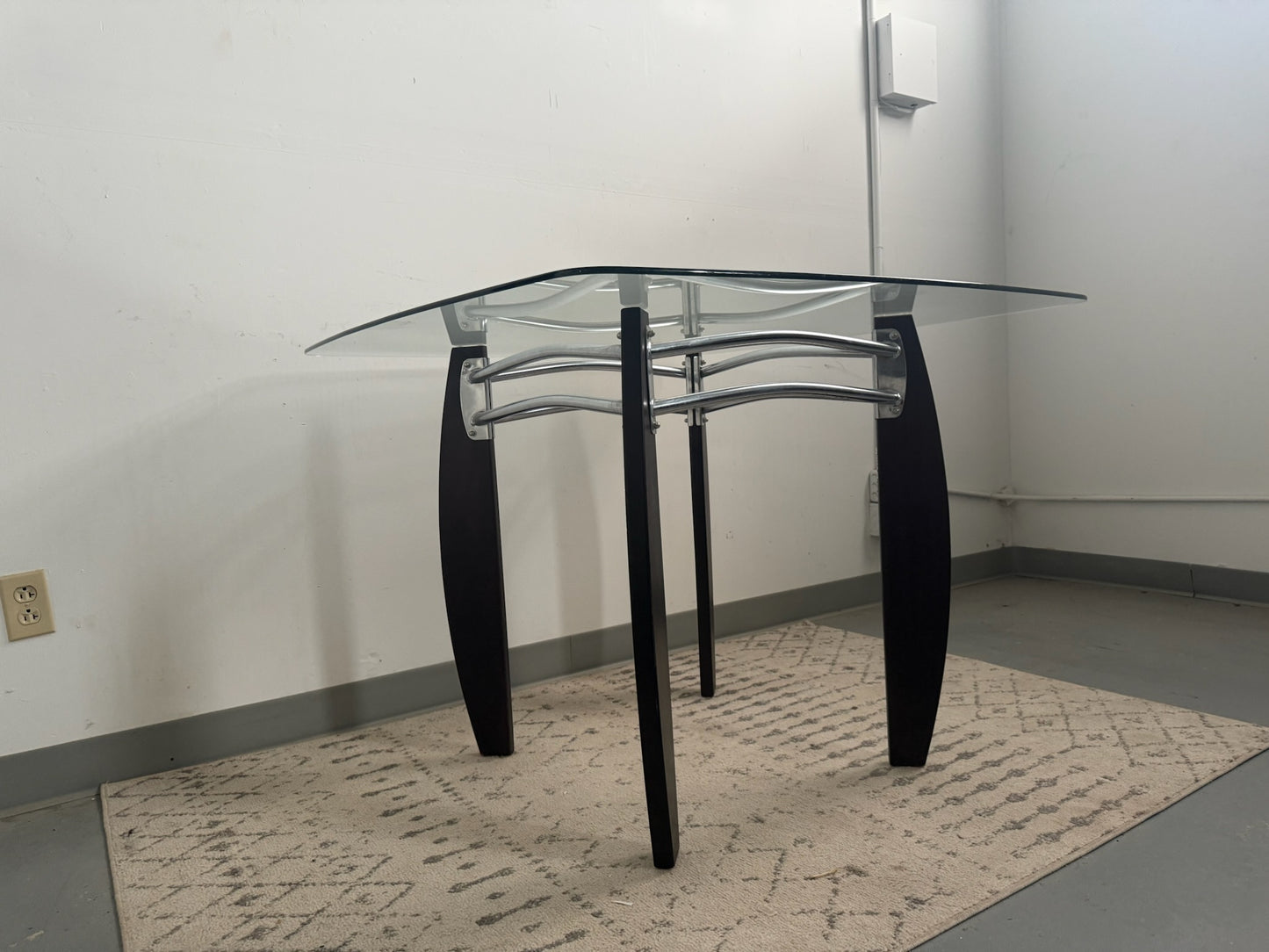 Modern Glass Table (Delivery Available)