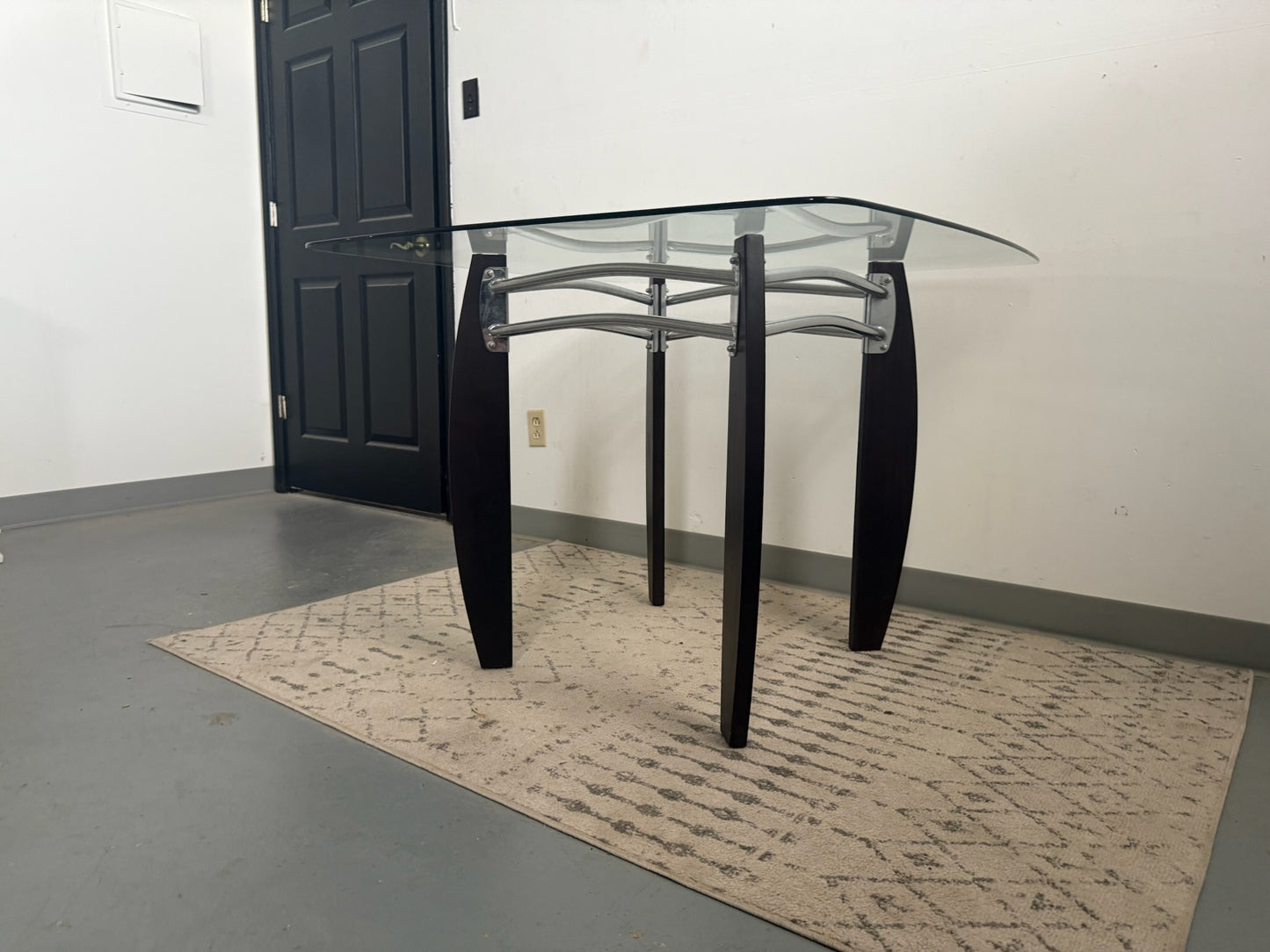 Modern Glass Table (Delivery Available)