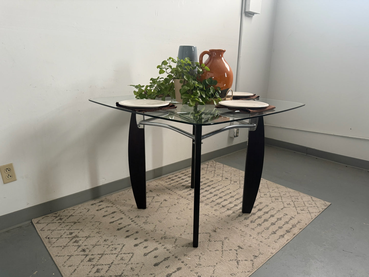 Modern Glass Table (Delivery Available)