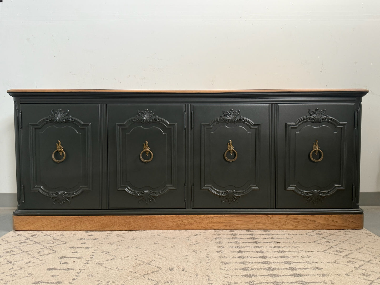 Rich Deep Green Buffet