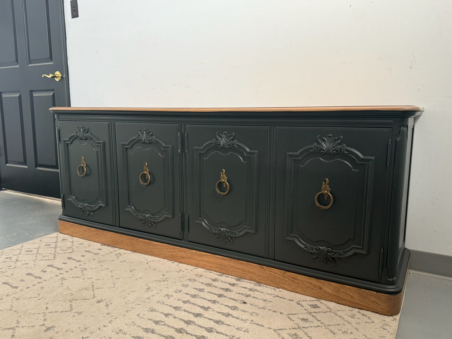 Rich Deep Green Buffet