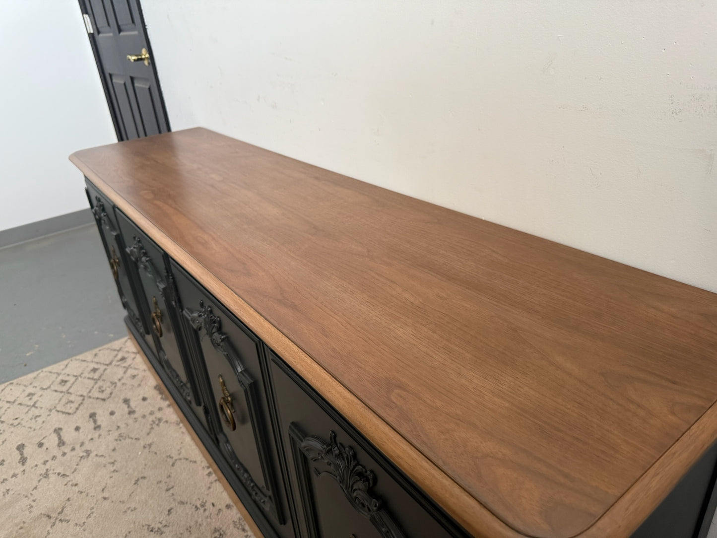 Rich Deep Green Buffet