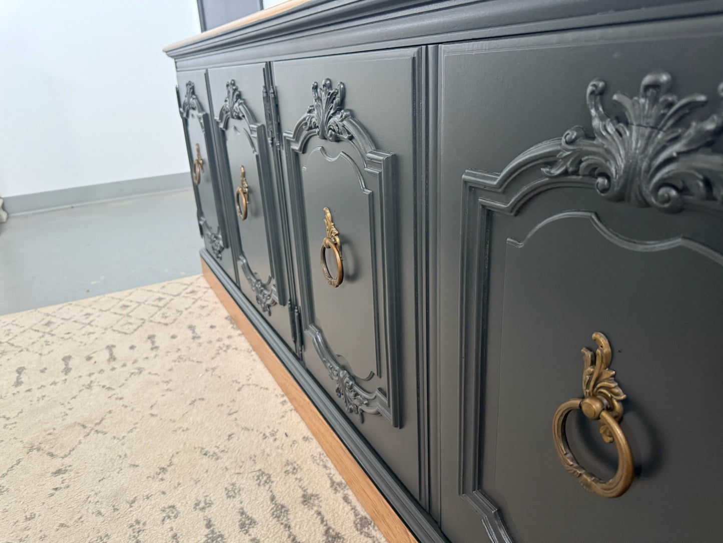 Rich Deep Green Buffet